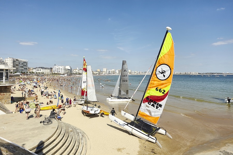 Aloa Vacances : Les Pirons Alentours Voile Plage