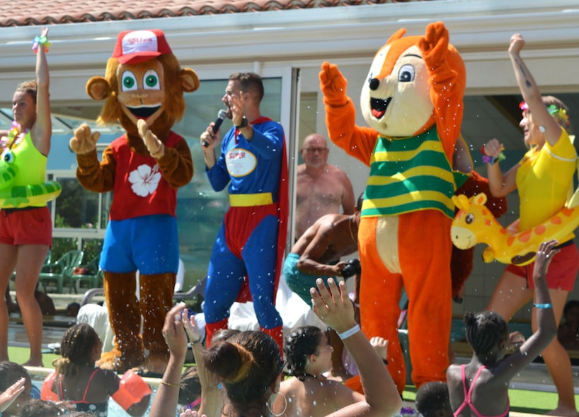 Aloa Vacances : Les Pirons Animation Disguise