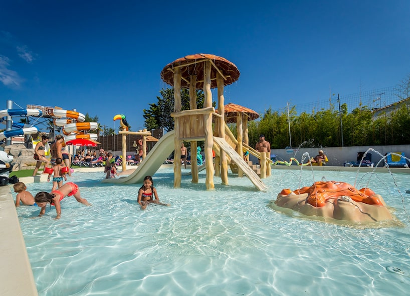 Aloa Vacances : pataugeoire au camping Les Pirons