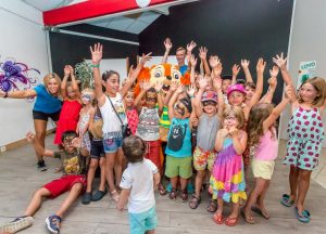 Aloa Vacances : 12 Min 1