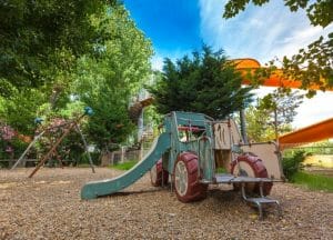 Aloa Vacances : Le Clos Virgile Parc Enfant