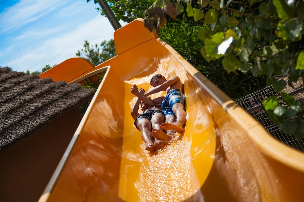 Aloa Vacances : Le Clos Virgile Toboggan Aquatique Piscine Camping