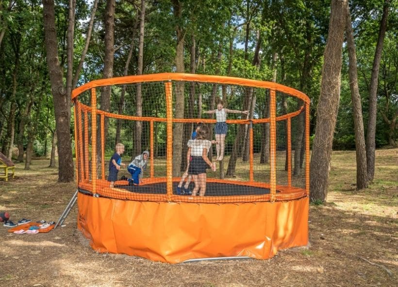 Aloa Vacances : Les Ajoncs Dor Trampoline Camping