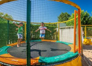 Aloa Vacances : Les Flots Bleus Activites Trampoline