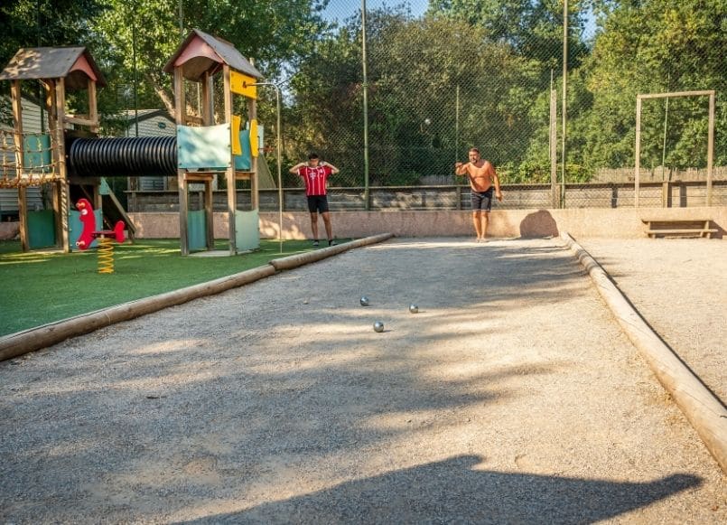 Aloa Vacances : boulodrome au camping à Argelès Beauséjour