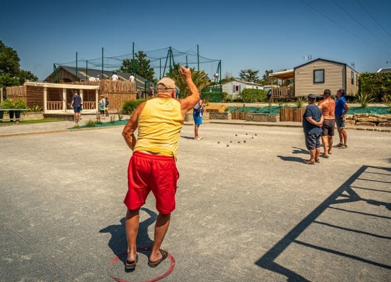 Aloa Vacances : Boulodrome au camping à Ambon Ker Yaoulet 