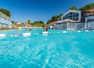 Piscine extérieure du camping Riez à la Vie à Saint Hilaire de Riez en Vendée